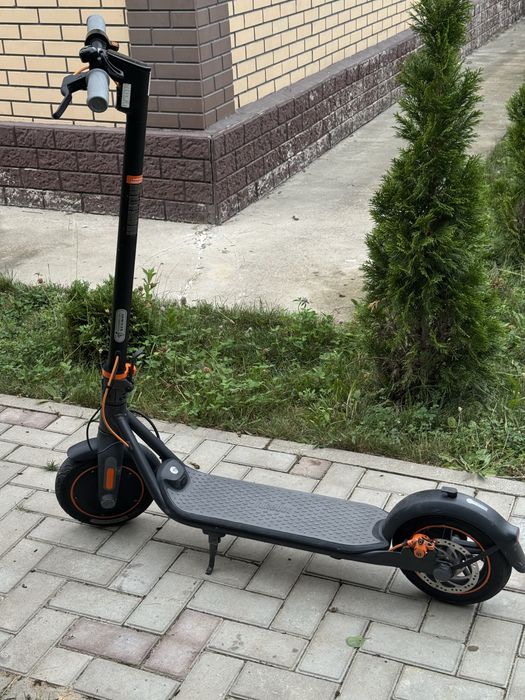 Электросамокат Ninebot KickScooter F40
