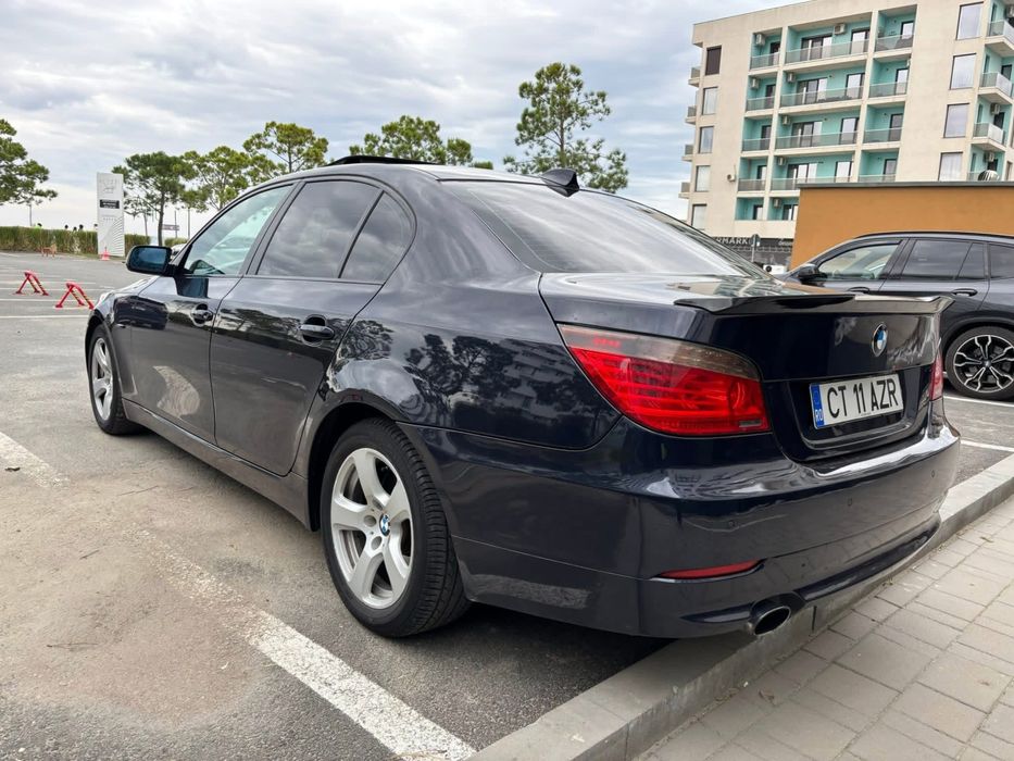 BMW 5 Series 2009 — imagine 3