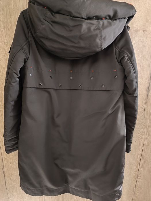 Продам зимний пуховик 46 р