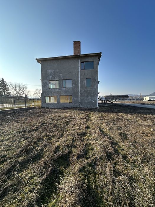 Продава се Многостаен апартамент в Севлиево - 291 кв.м за 631 €/кв.м - Снимка #3