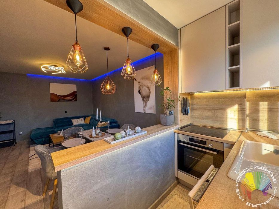 Дава се под наем Двустаен апартамент в Бургас, Център - 52 кв.м за 612 € - Снимка #7