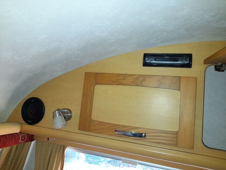 Перфектна петместна каравана "Elddis Avante 505" 2005г. с ФОРСЕЛТ!!!