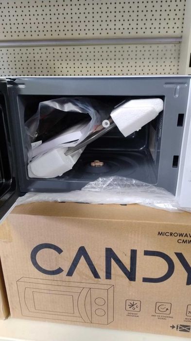 Микровълнова фурна Candy-Кенди Черна-Бяла 20 л 700 W