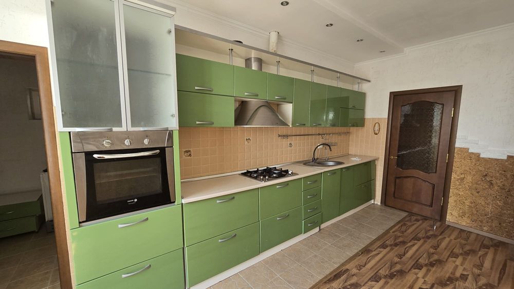 Продаю кухонный гарнитур