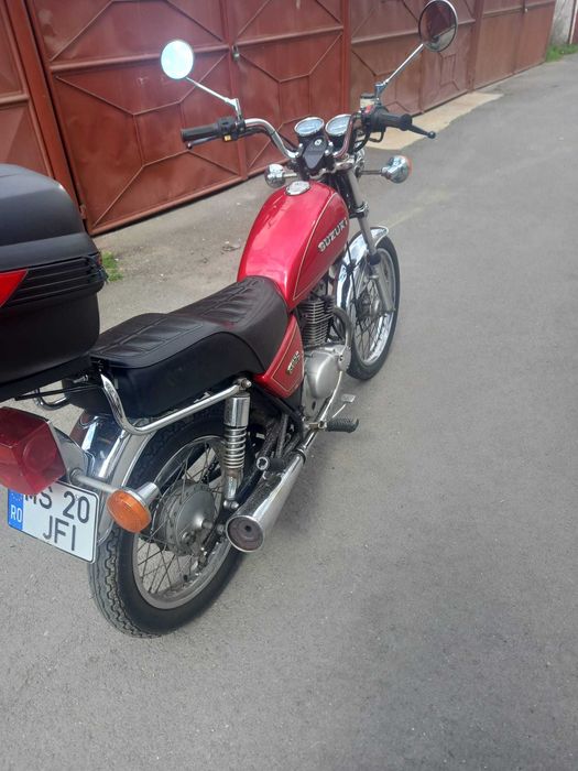 De vanzare motocicleta SUZUKI GN125 Sighisoara • OLX.ro