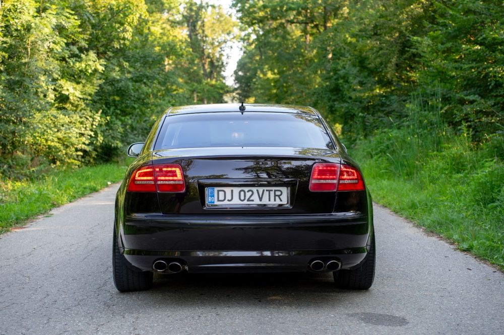 Audi S8.   An 2009