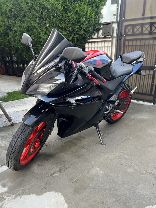 Yamaha YZF R125