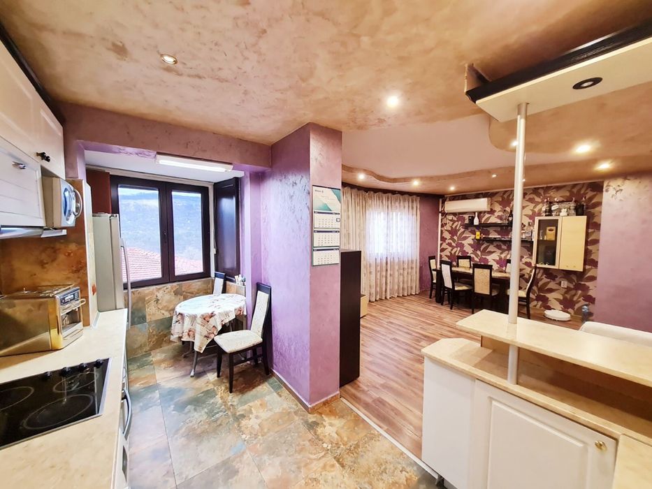 Продава се Двустаен апартамент в Велико Търново, Света гора - 84 кв.м за 729 €/кв.м - Снимка #1