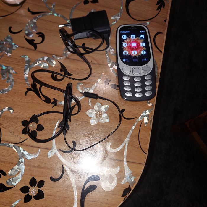 Нокия   ТА-1022  отключен