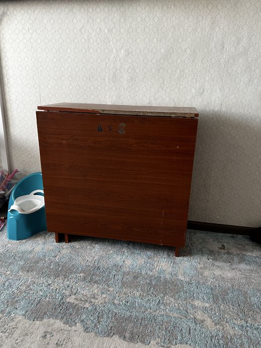 Продам стол-книжка!