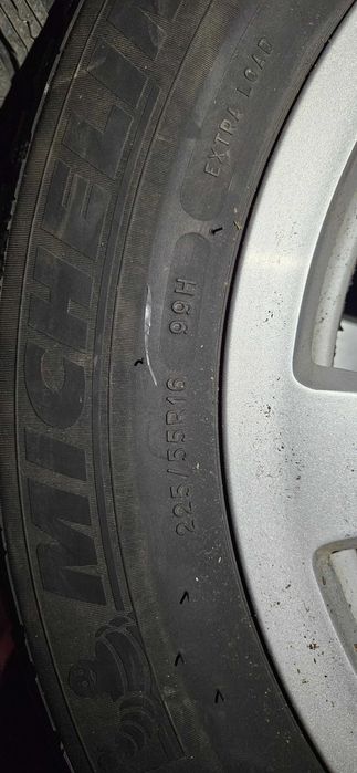 MICHELIN 225/55R16