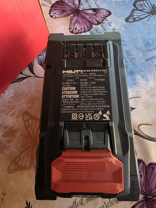Baterie HILTI (Model mare), produs nou!