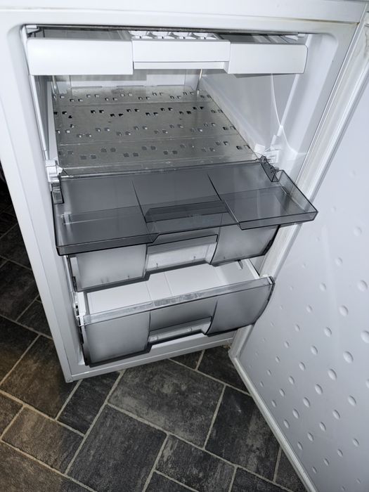 Congelator Arctic cu 4 sertare