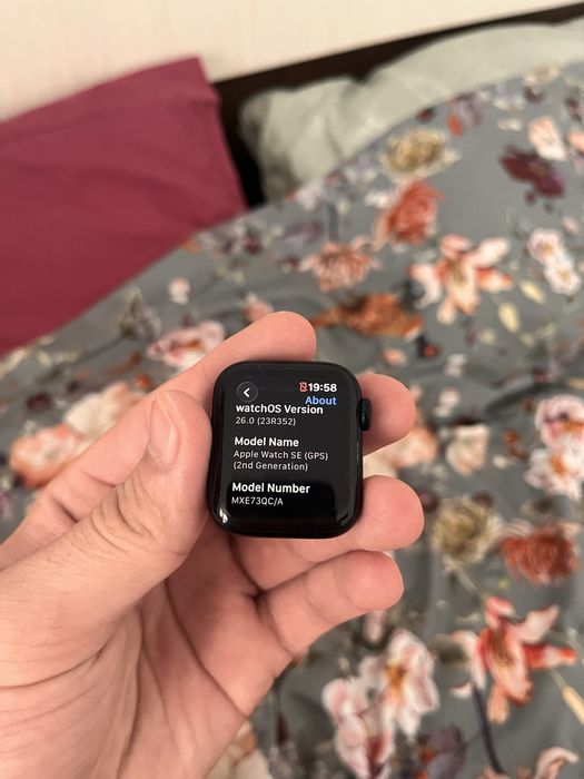 Apple Watch SE (2nd generation) 40MM  - ca nou