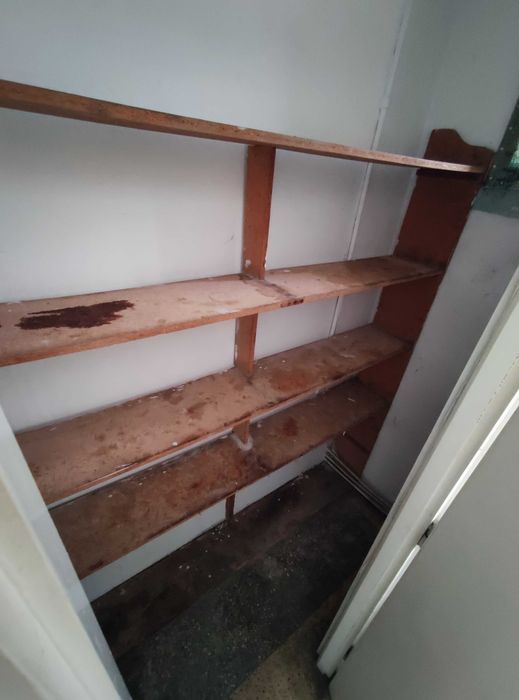 Vand apartament cu 2 camere, zona Intim, persoana fizica