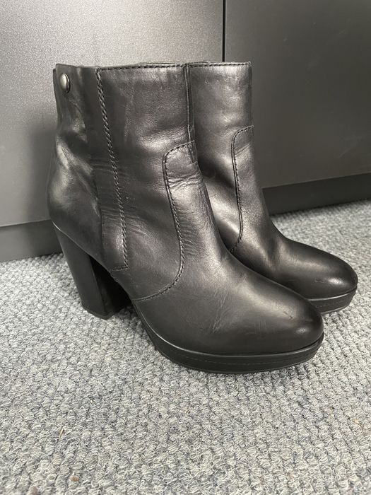 Боти естествена кожа