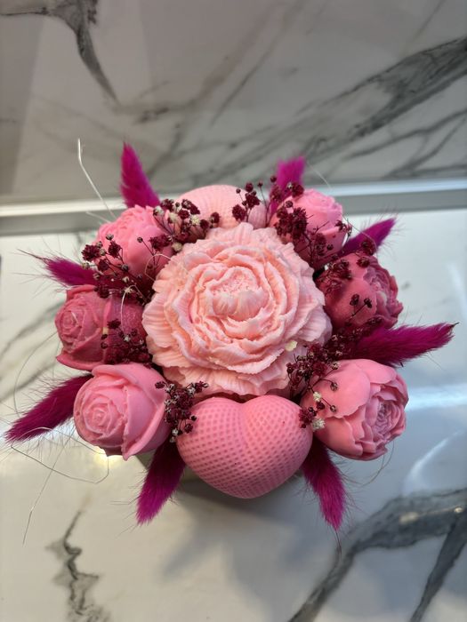 Подаръци букети от свещи