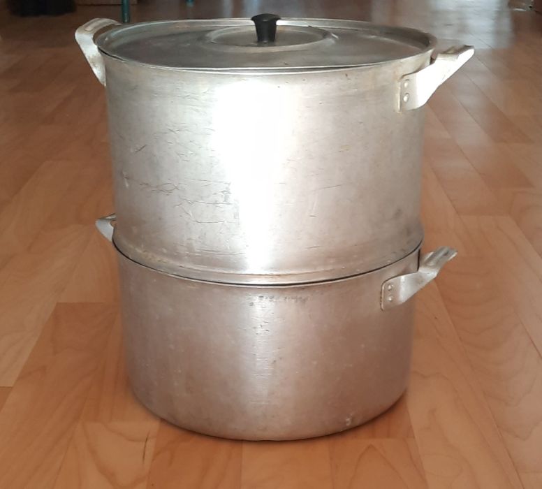 Мантоварка. Б/у. Советская. 4 листа.