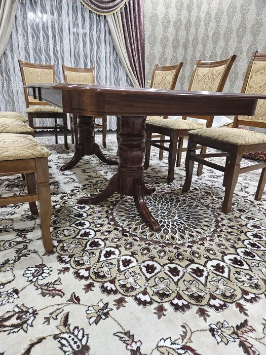 Продается Стол Со стульями