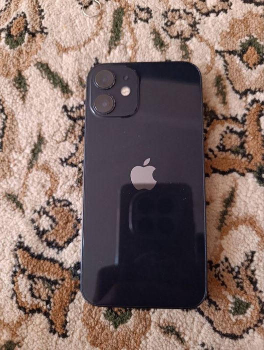 Iphone 12 mini sotiladi faqat srocna pul zaril