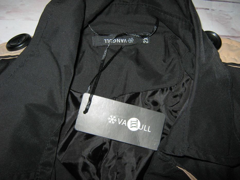 Дамски екстравагантен тренчкот