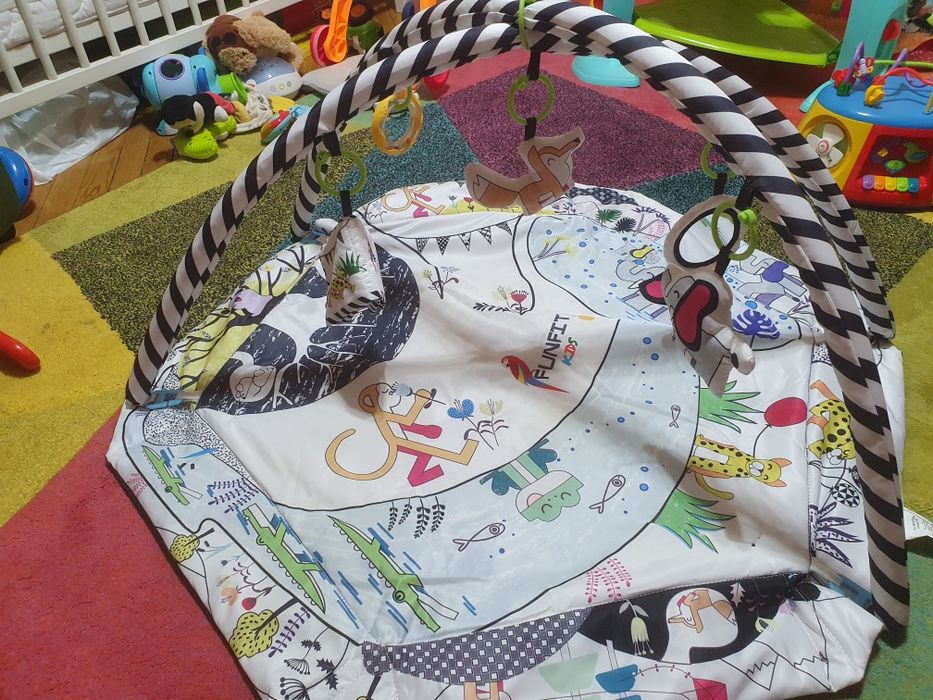 Centru de activitati bebe