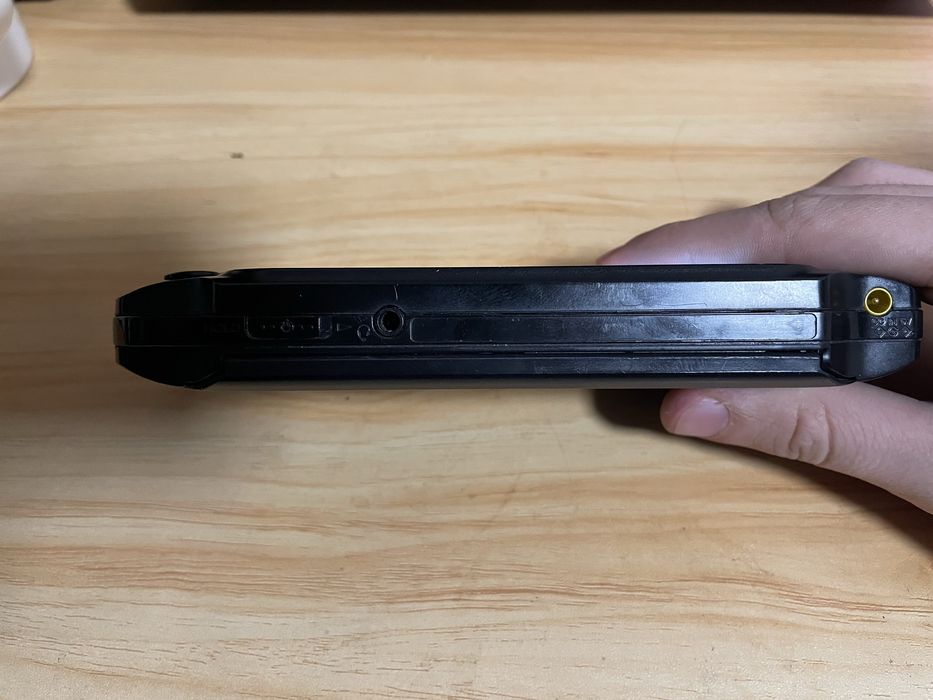 Продам psp e1008