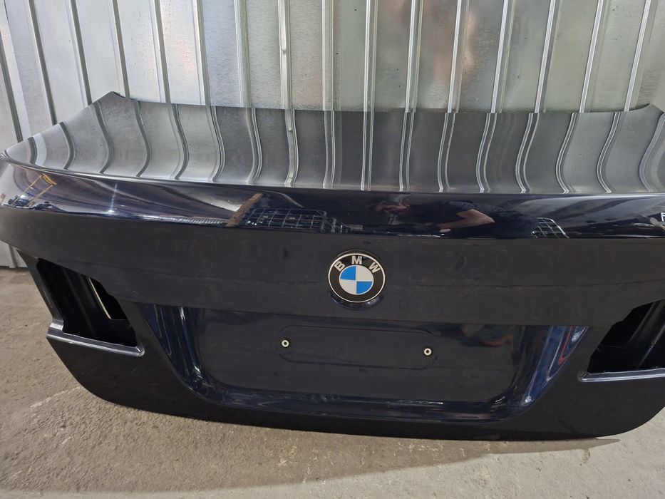 Capota portbagaj BMW F10 culoare A89 Imperial Blau in stare foarte buna