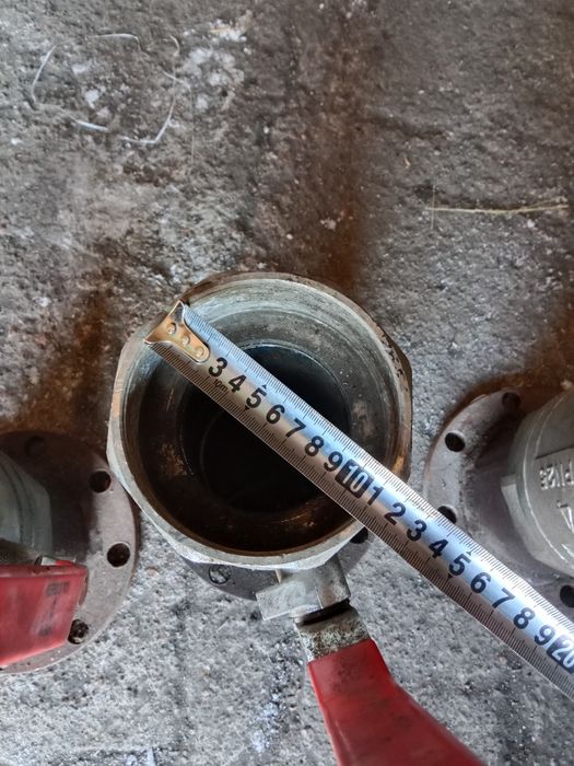 Продам краны новые