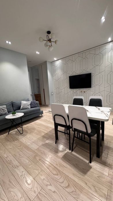 Мирзо-Улугбек ор-р стадион Старт 65м² 3х комнатная меблирована