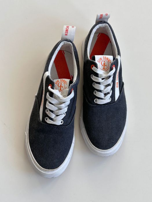 Нови спортни обувки/гуменки 39номер