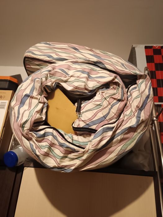 Vând saltea de pat din burete