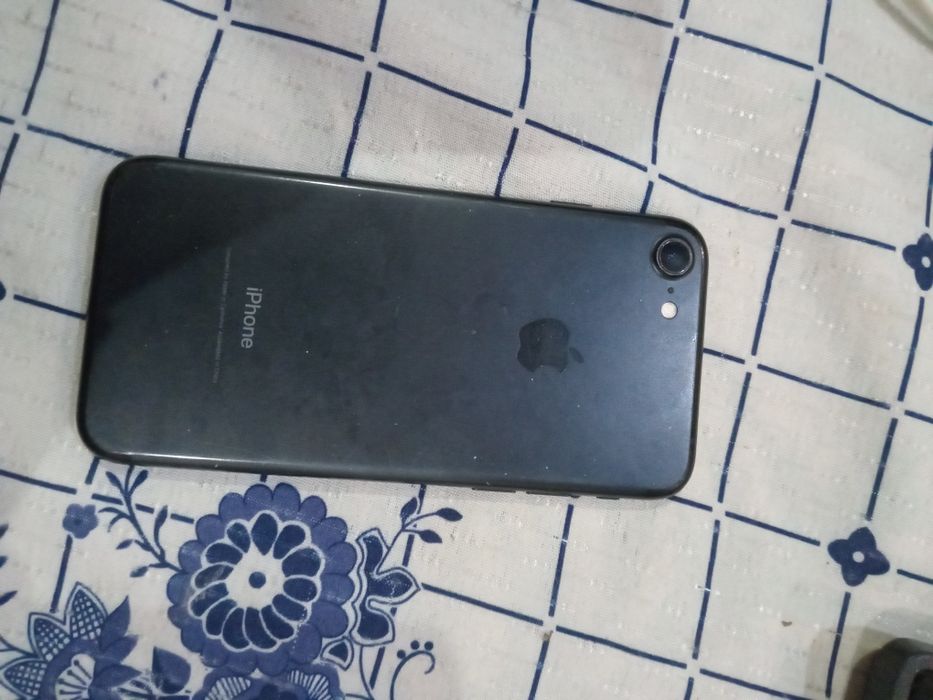 Iphone 7. yomeks 70. touch id ishlaydi