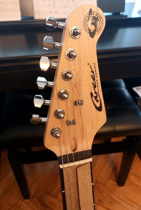 Chitara stratocaster Career noua