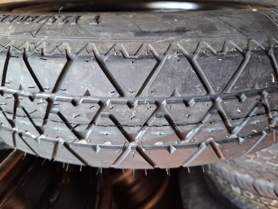 Продавам 1 бр Патерица 4x108 15 цола 4 J*ЕТ 40*ц.о 63.4 мм Форд