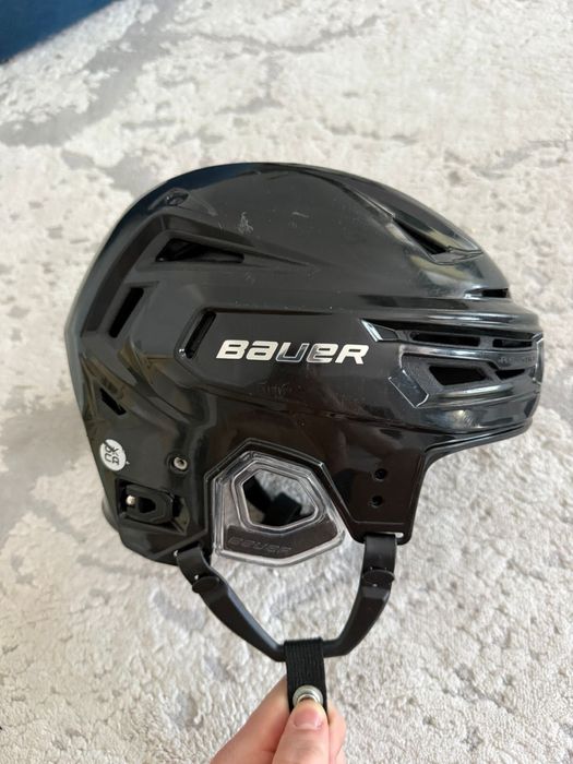 Продам шлем BAUER