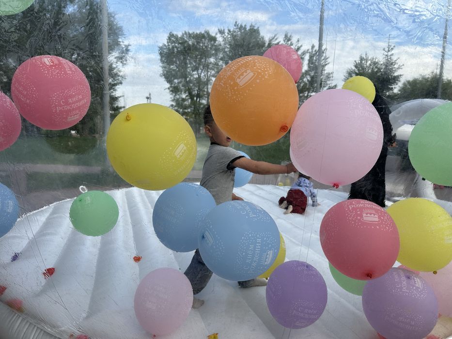 Бабл хаус батут развлечения