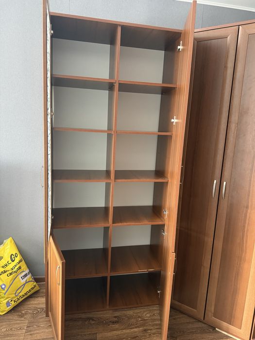 шкаф угловой продам