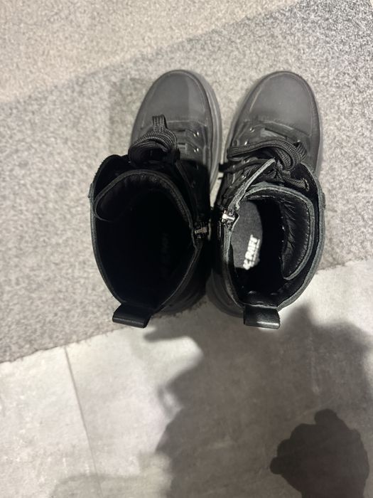 Ботинки утепленные