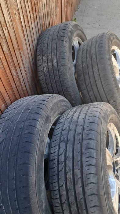 Vand jante 5x114.3 cu cauciucuri 215/60/16 Kia Dacia Nissan Renault Toyota