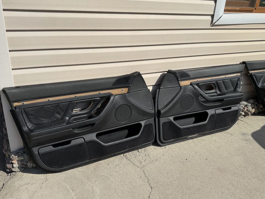 4 сиденья 4 обшивки BMW E38