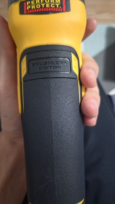 Vând flex dewalt