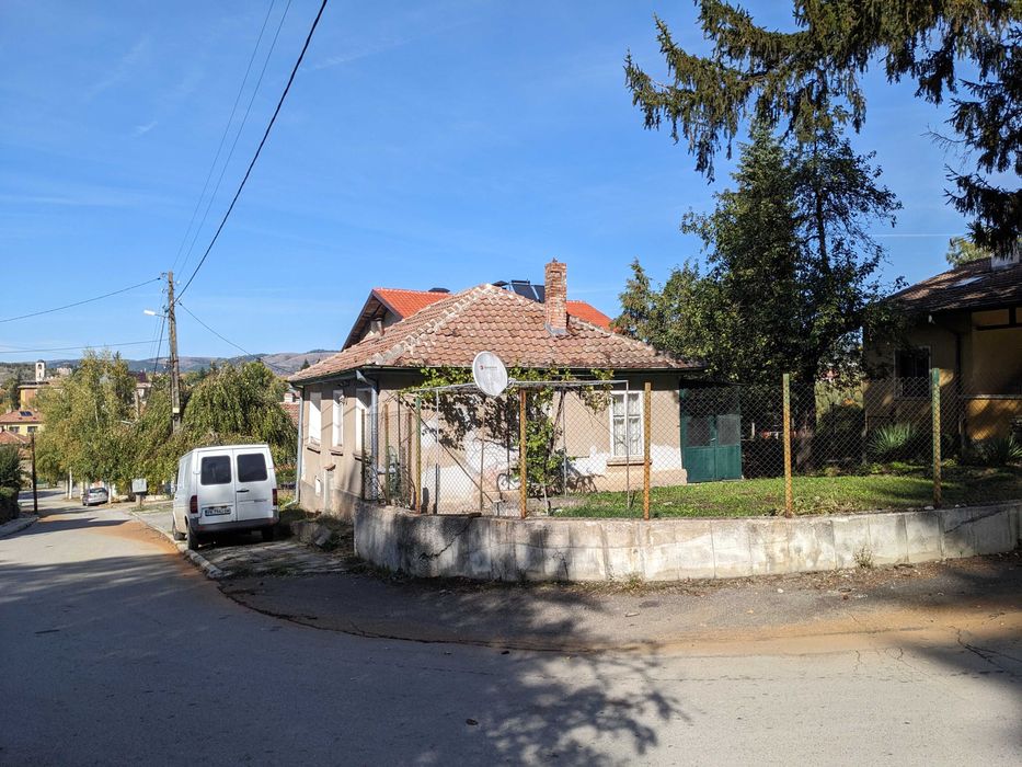 Продава се Къща в Брезник - 80 кв.м за 538 €/кв.м - Снимка #1