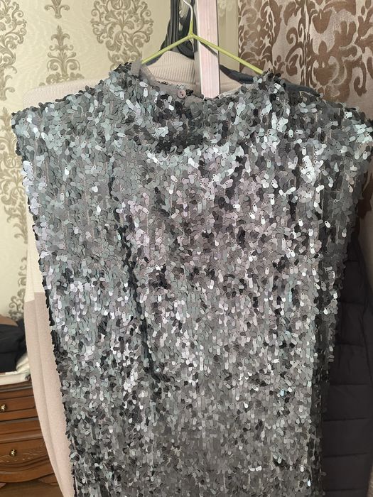 Платье вечернее с пайетками