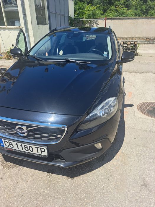 Волво v40 cross country 2.0 150