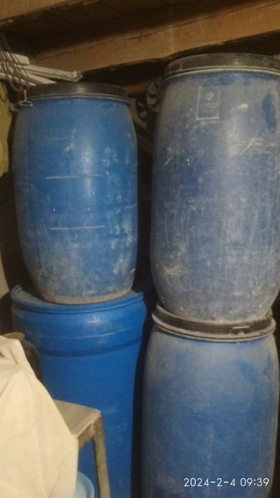 Bochkalar sotiladi kimga qiziq boʻlsa tel qilinglar