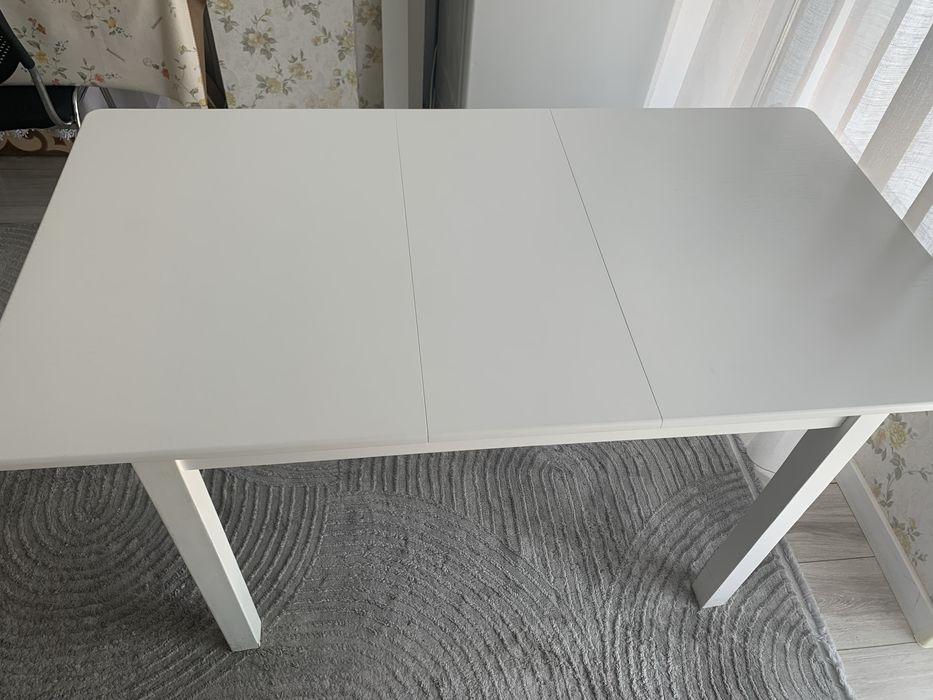 Кухонный стол, почти новый