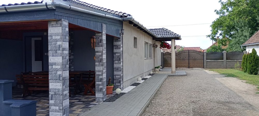 Proprietar vând casa