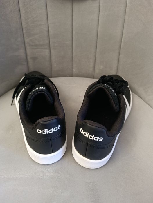 Кроссовки Adidas оригинал