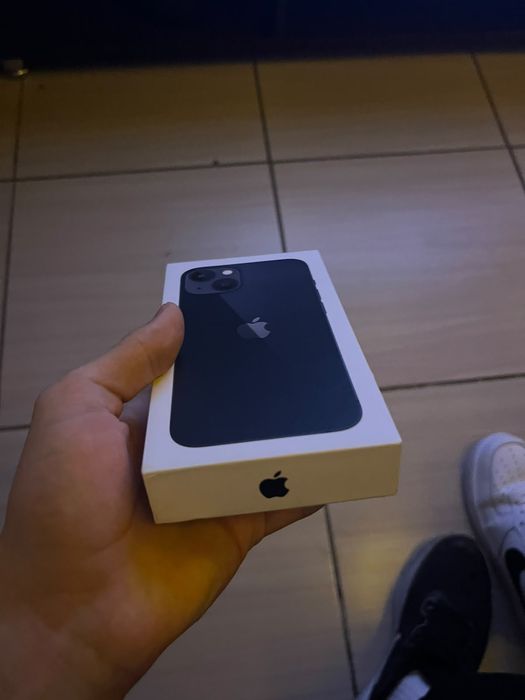 iPhone 13 128 midnight